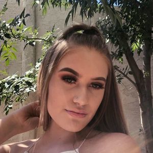 Meet your Posher, Nevena